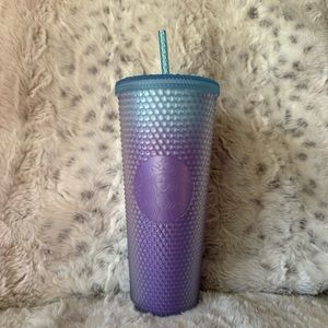 NEW! 2024 Starbucks Valentine's Day 24oz Cold Cup🩵💜
